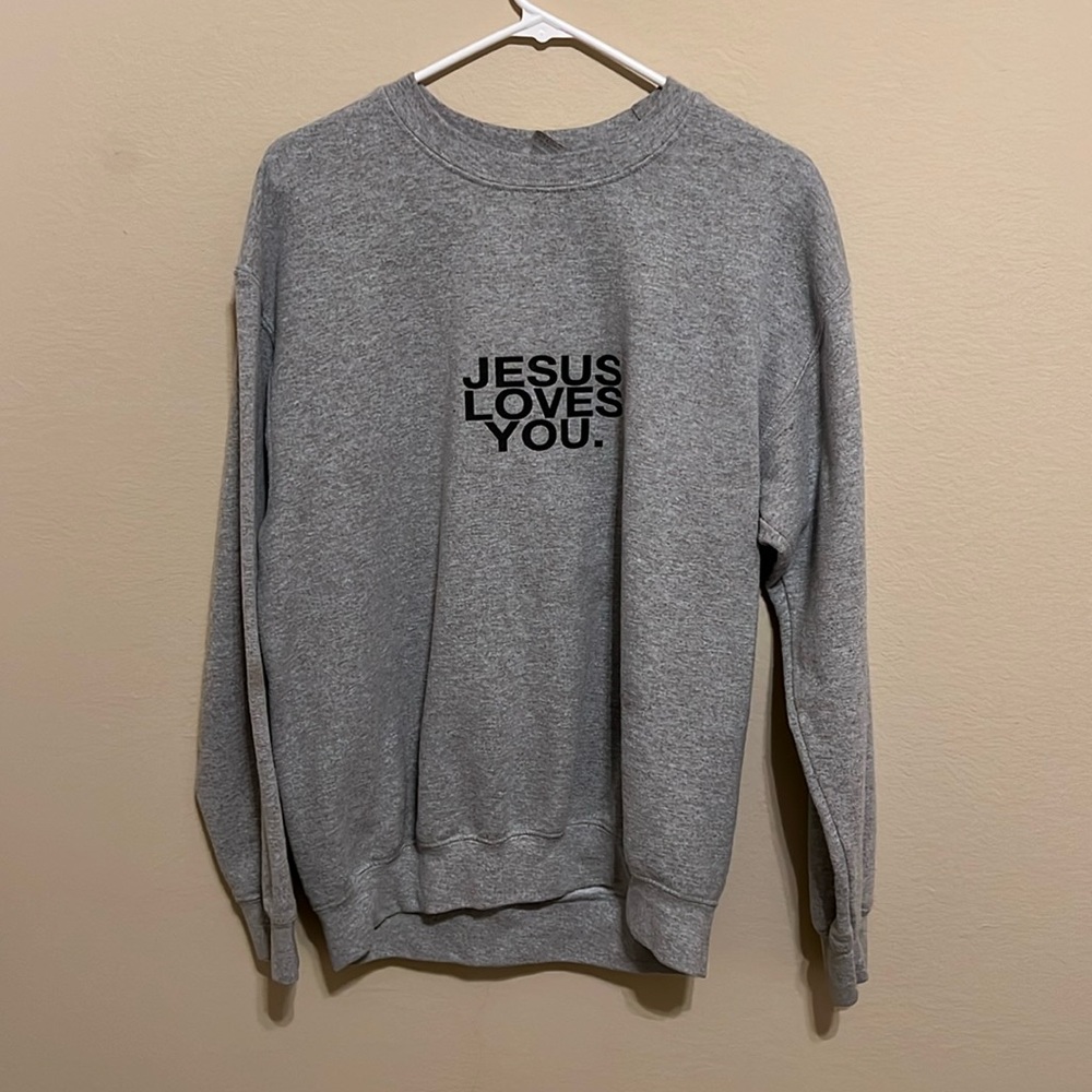 Jesus loves you sweater gray & medium